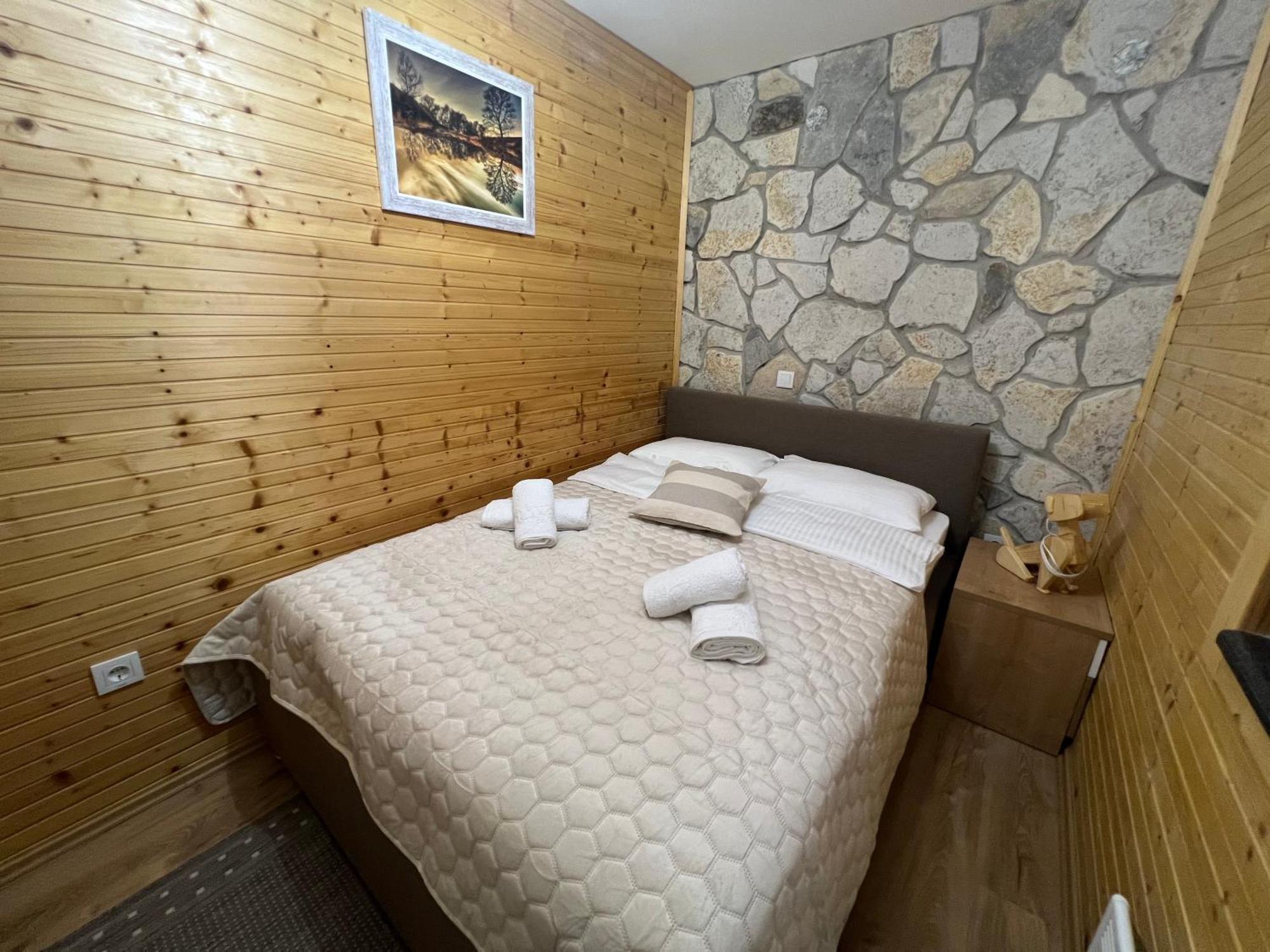 Zen Den Apartment *