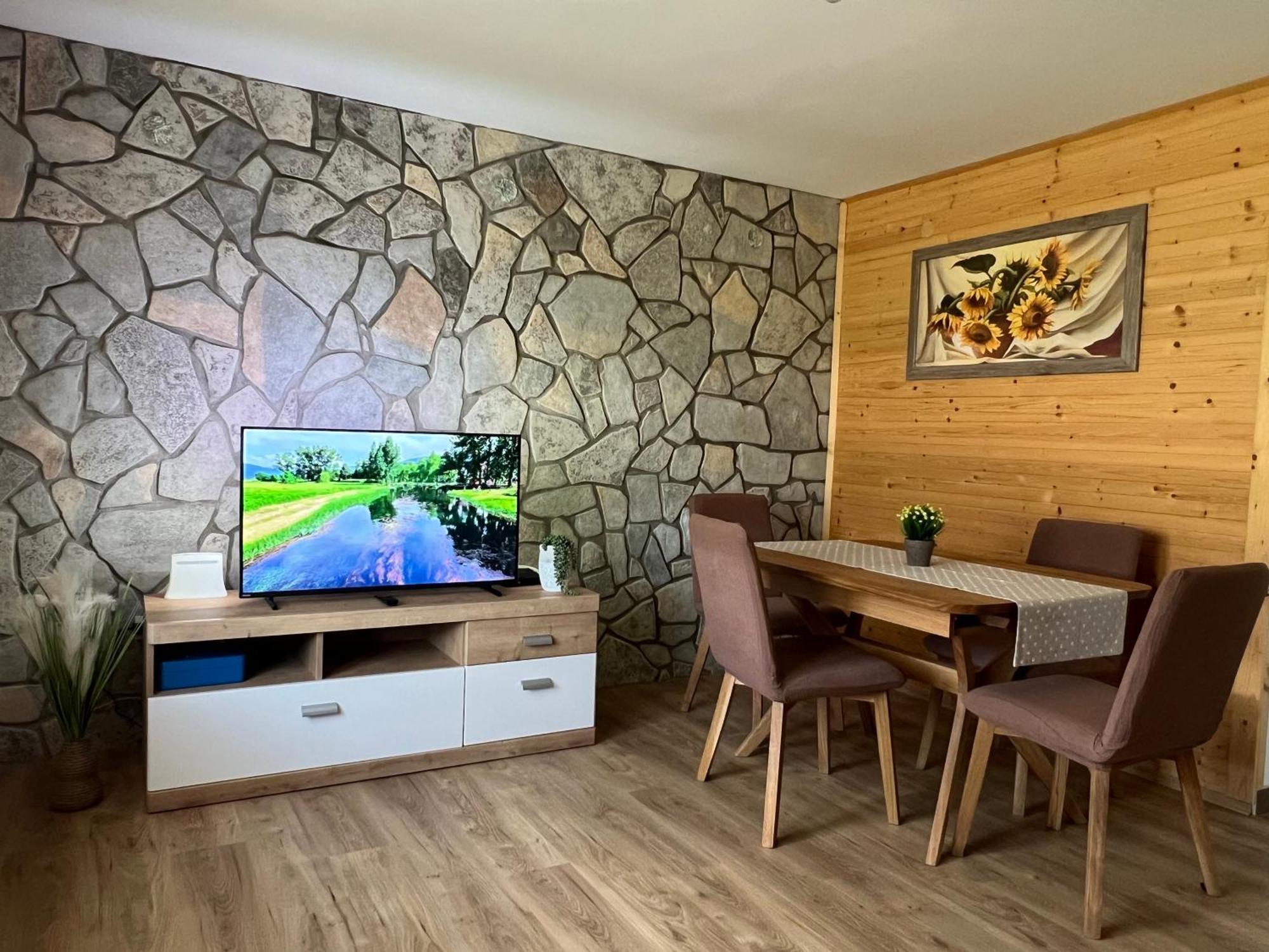 Apartment Zen Den